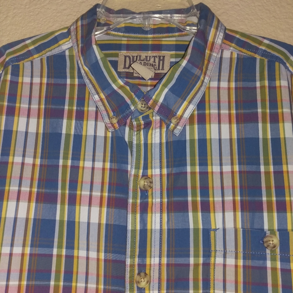 Duluth Trading Men's XL Plaid Short Sleeve Shirt